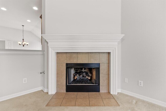 Building Photo - 765 Bent Wood Pl