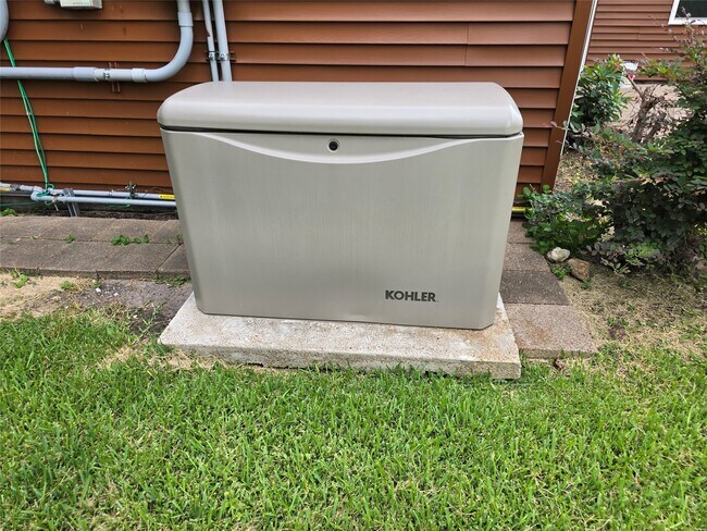 Building Photo - 6414 Neff St