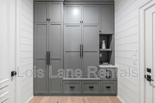 Building Photo - 507 McCant Drive