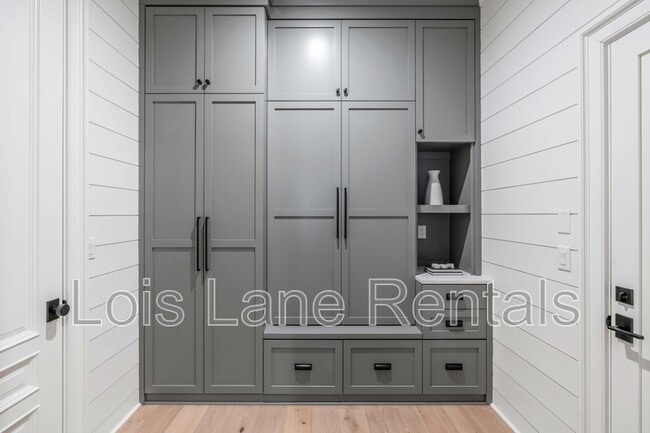 Building Photo - 507 McCants Dr