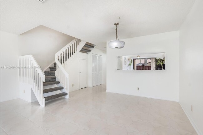 Building Photo - 3952 Cocoplum Cir