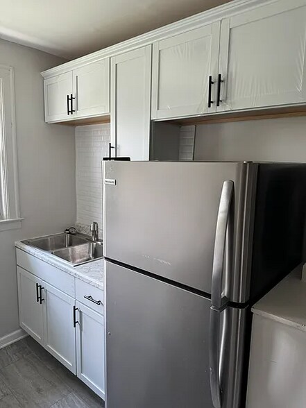 Building Photo - 3224 Monterey St