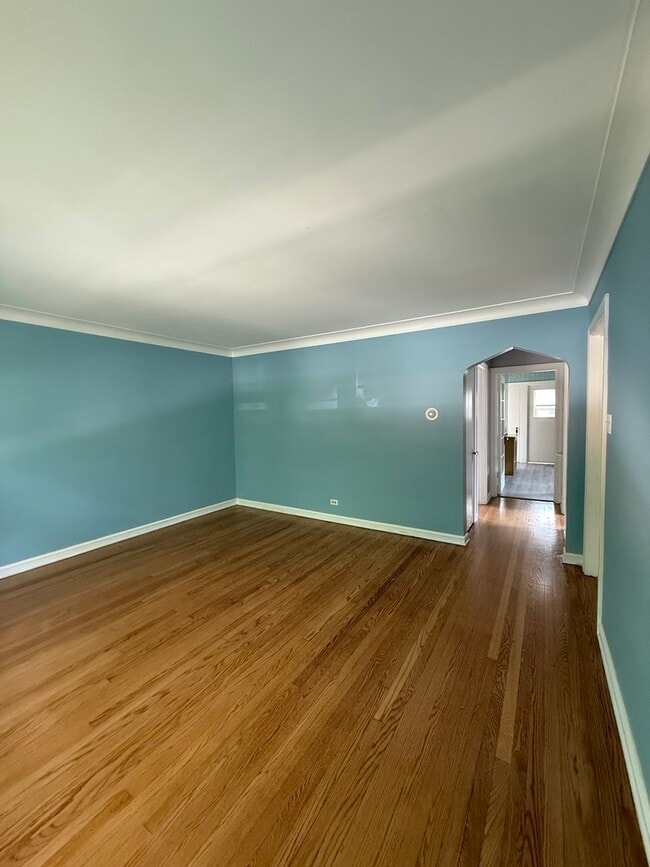 Building Photo - 1633 Elmwood Ave