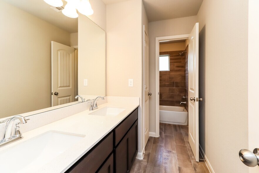 Building Photo - 7946 Fijian Cypress Dr