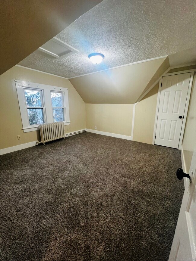 Building Photo - 20 Lee Ave