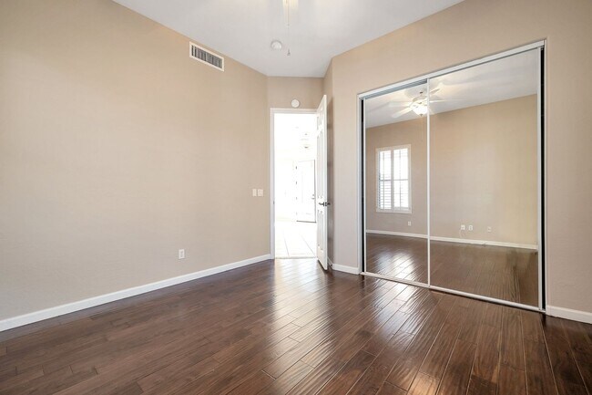 Building Photo - Stunning 4-bedroom, 3-bathroom home located in the desirable Scottsdale, AZ with a Casita! *RENT ...