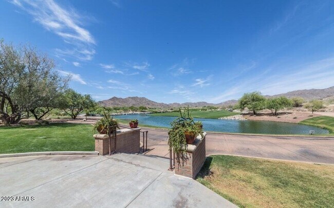 Building Photo - 21065 W Elm Way Ct