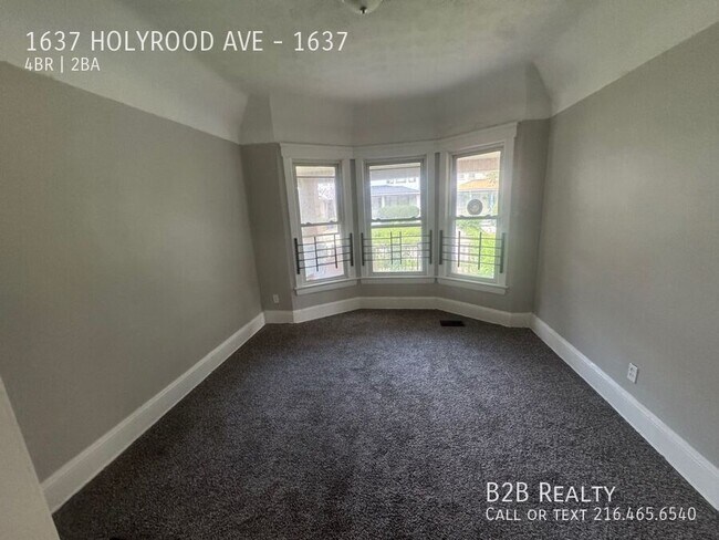 Building Photo - 1637 Holyrood Rd