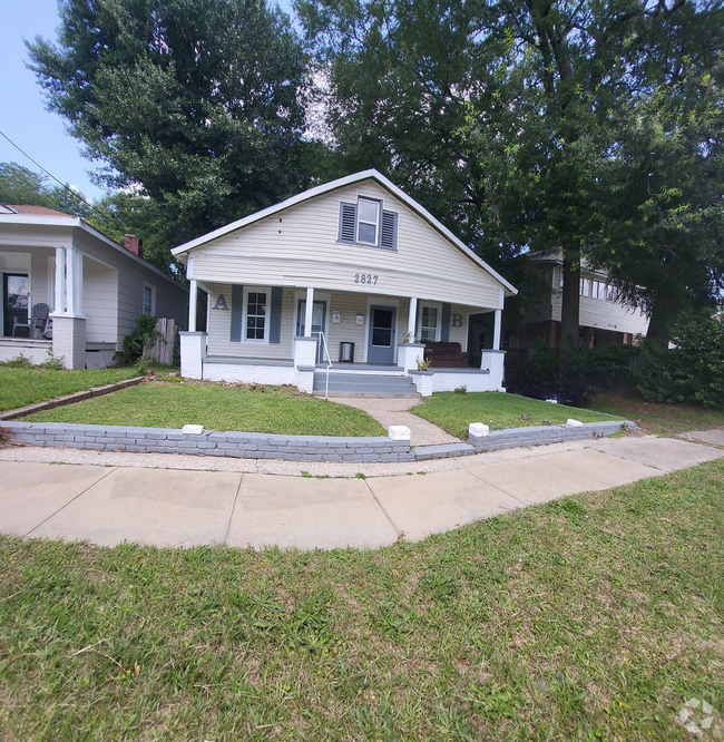 Building Photo - 2827 Waverly Ave