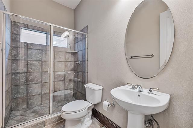 Building Photo - 1049 Lakeridge Dr
