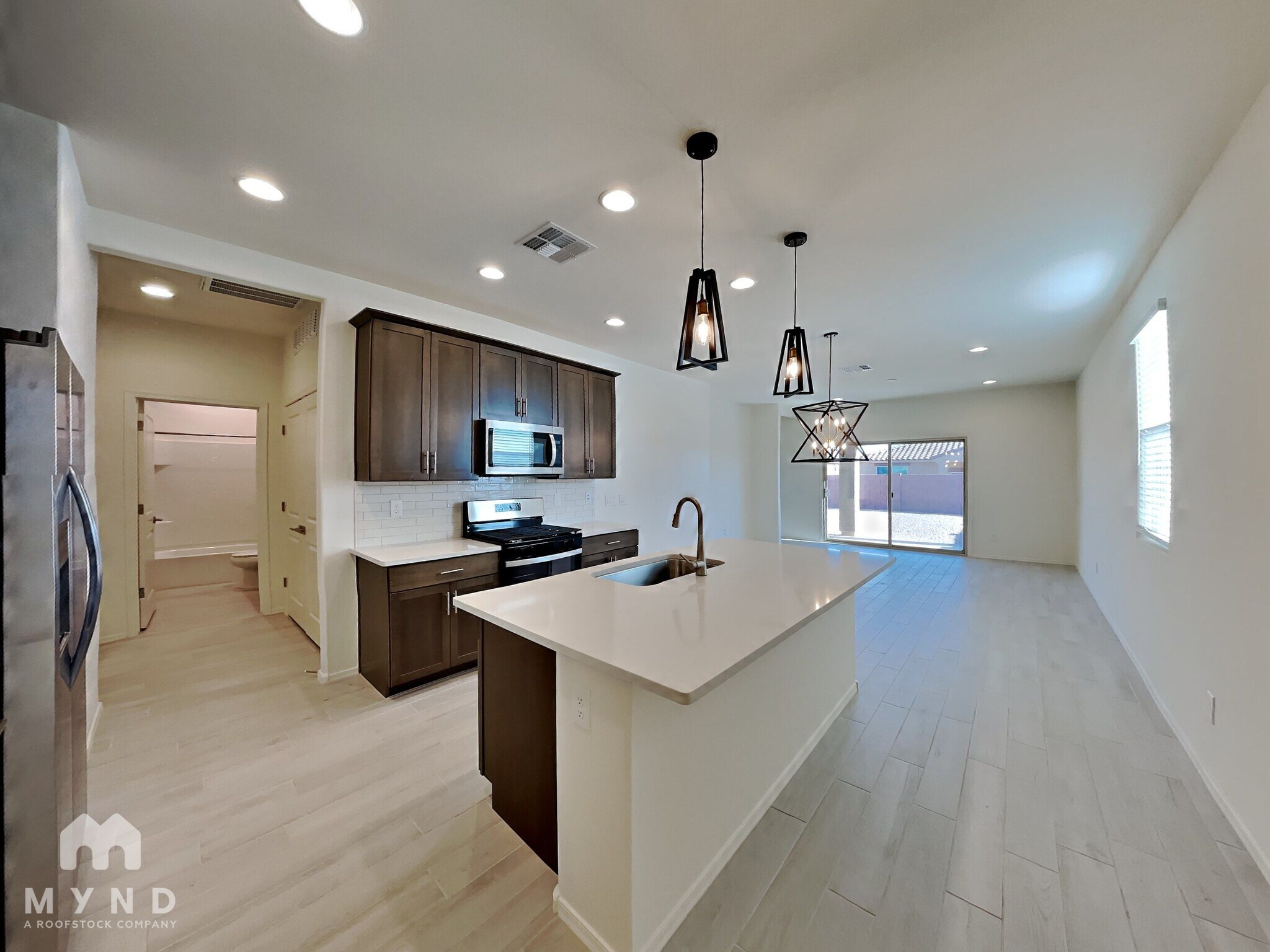 Building Photo - 11820 W Rancho Dr