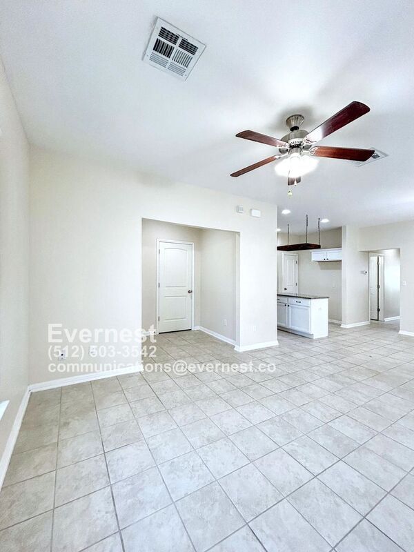 Building Photo - 139 Wainscot Oak Wy