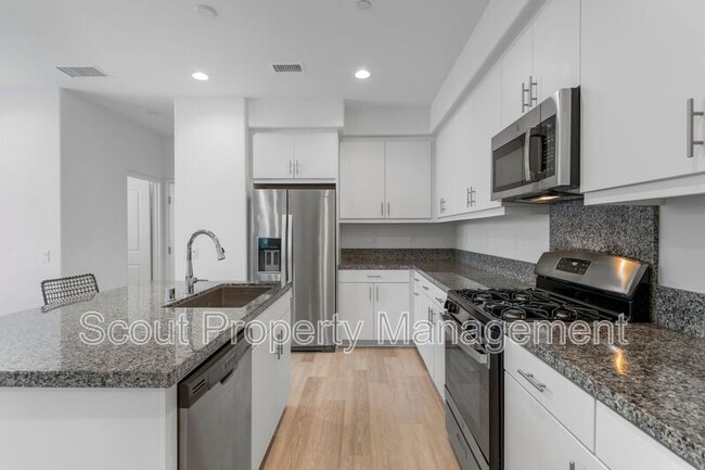 Building Photo - 31234 Calle Cirros