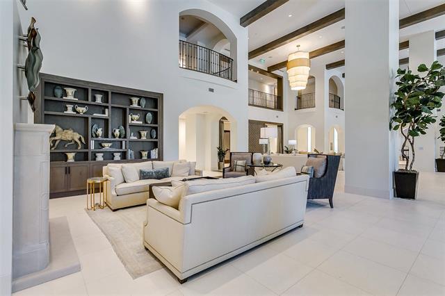 Building Photo - 2800 Lakeside Pky