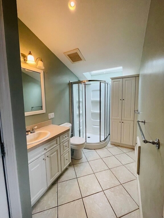 Building Photo - 10 Vincent Ave