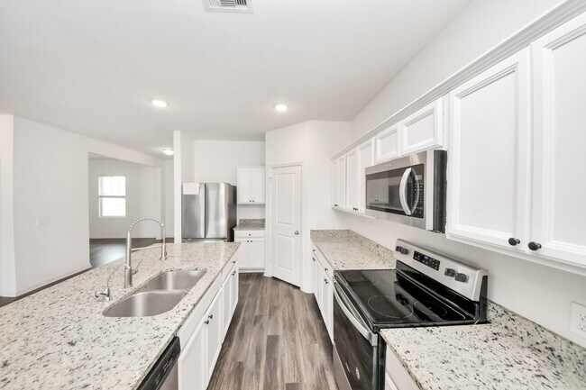 Building Photo - 2056 Spindletree Ln