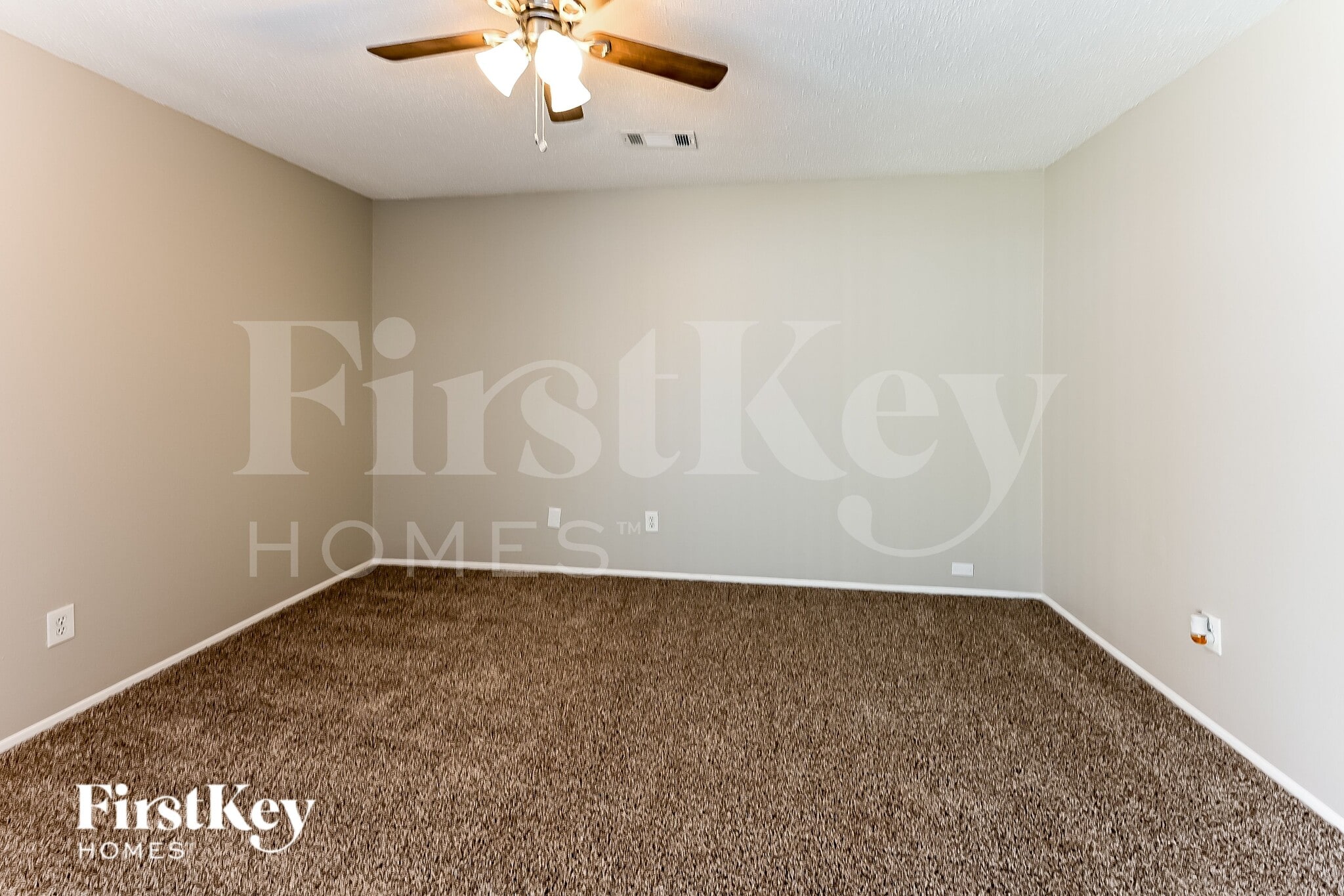 Building Photo - 10811 Forest Leaf Dr