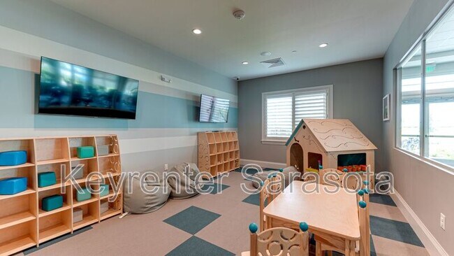 Building Photo - 4873 Seafoam Trl