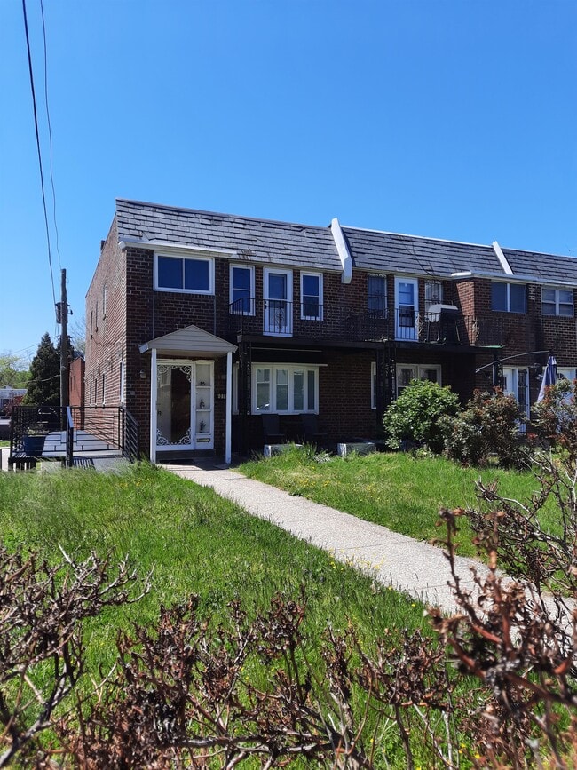 Building Photo - 4014 W Ford Rd