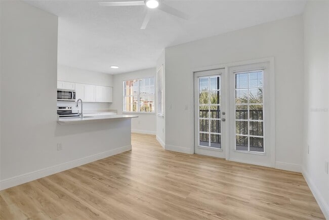 Building Photo - 10855 Windsor Walk Dr