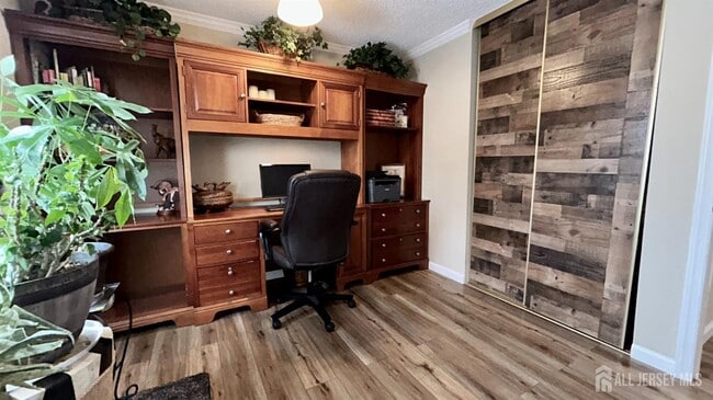 Building Photo - 28 Larch Plaza