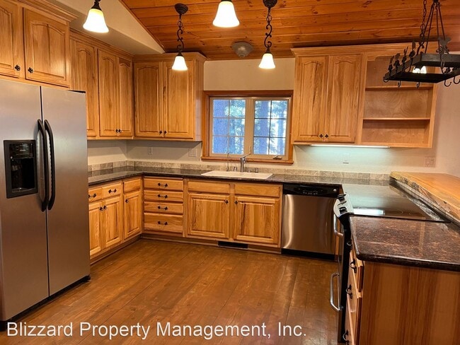 Building Photo - 5 br, 4 bath House - 30 Whispering Pines Road