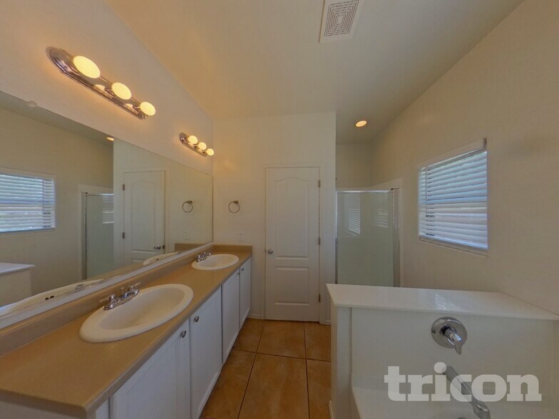 Building Photo - 22872 S 218th St