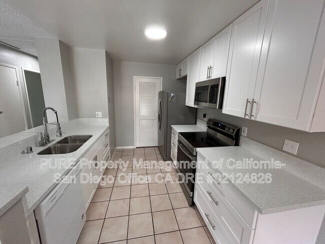 Building Photo - 6840 Panamint Row