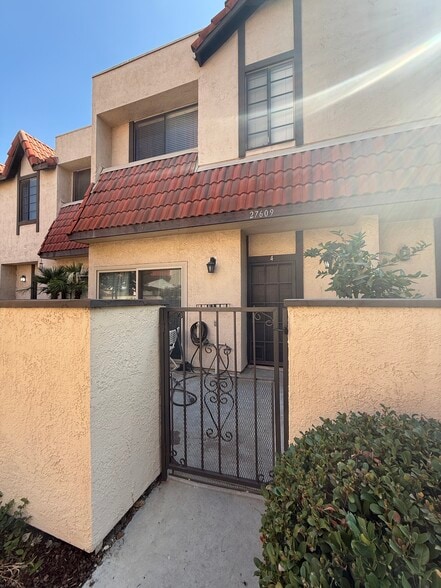 Primary Photo - 27609 Nugget Dr