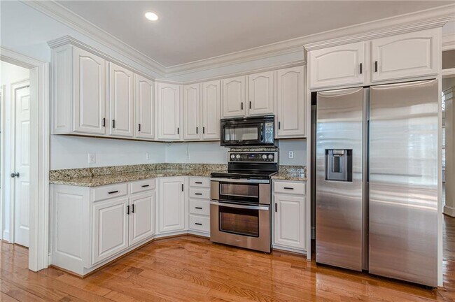 Building Photo - 34 Johnston Row NW