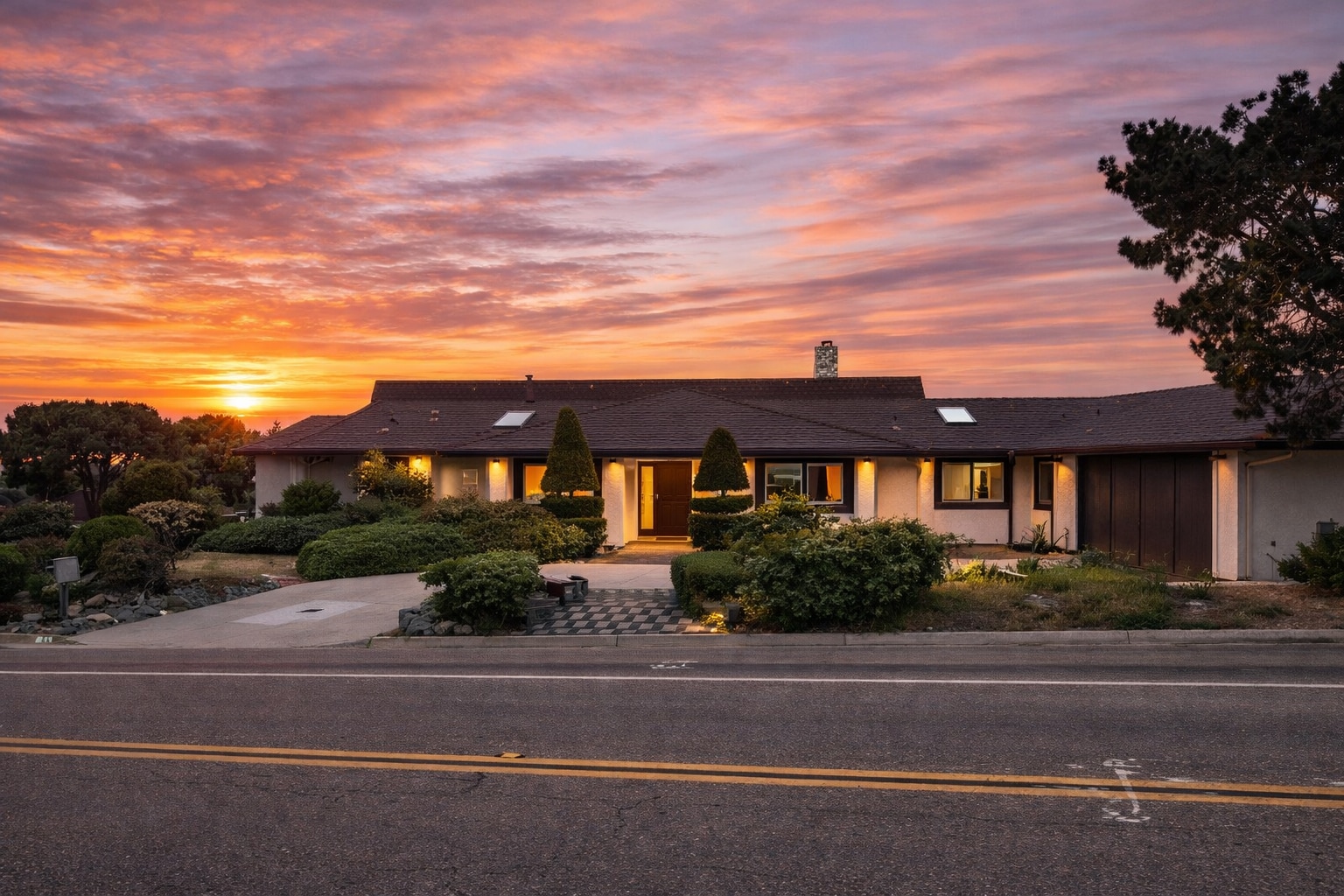 Building Photo - 7774 Via Capri