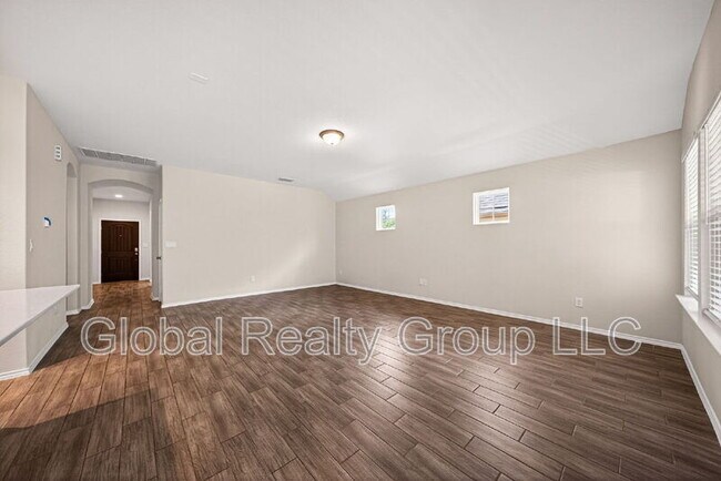 Building Photo - 8927 Green Grant