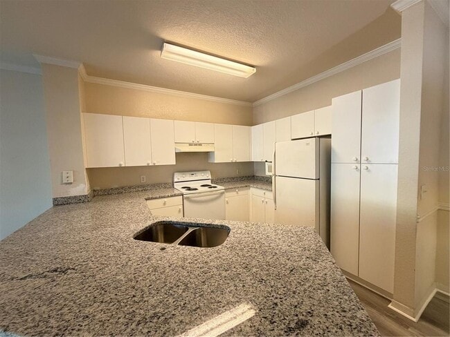 Building Photo - 3561 Conroy Rd