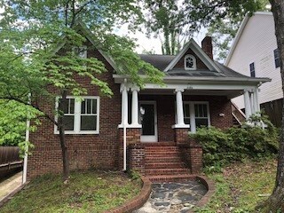 Building Photo - 407 Warren St