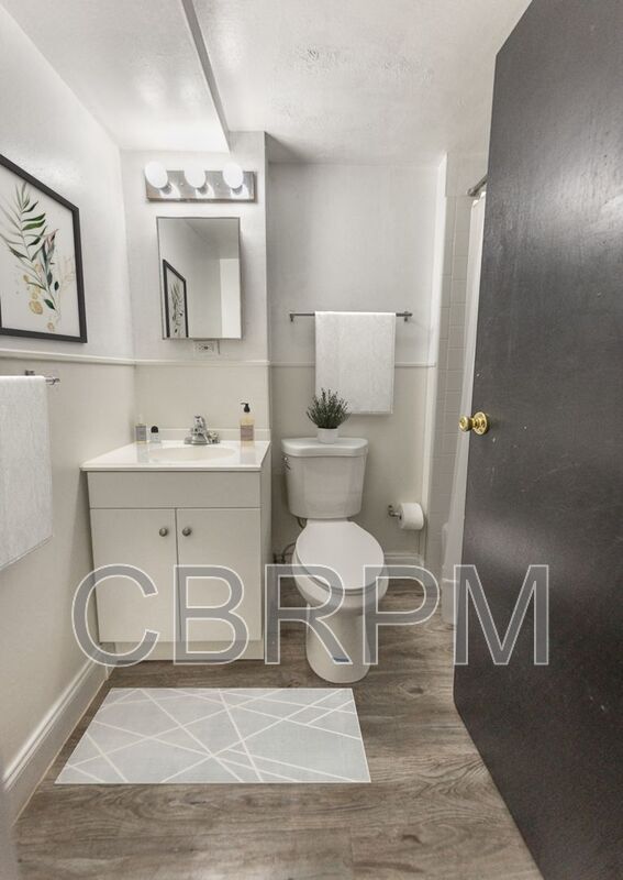 Building Photo - 2601 York Ave