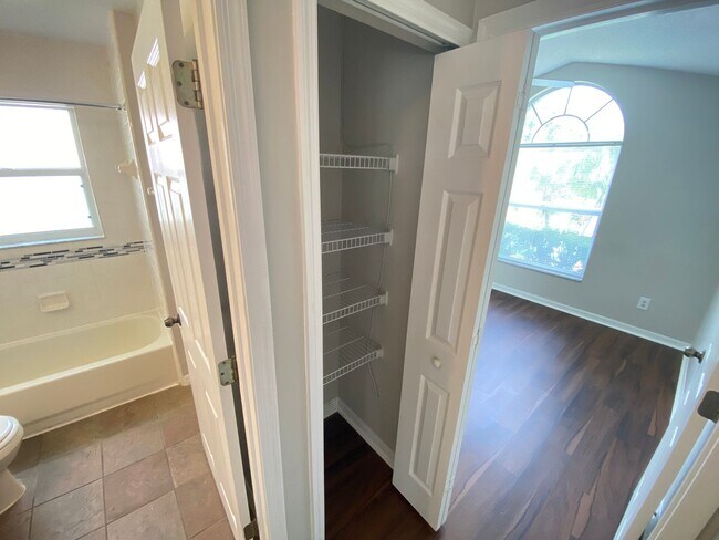 Building Photo - View this home today and Move in July 3rd!...