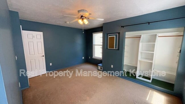 Building Photo - 1271 Lewis St