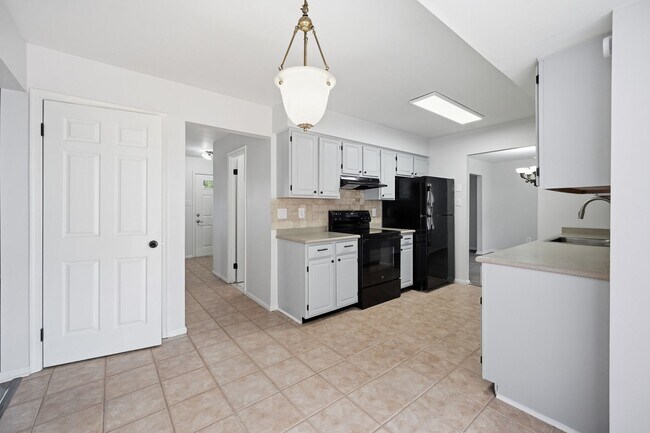 Building Photo - 10609 Oxford Ct