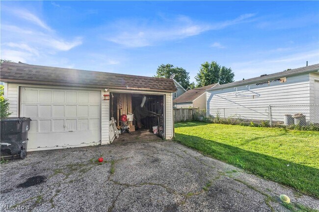 Building Photo - 4453 W 48th St