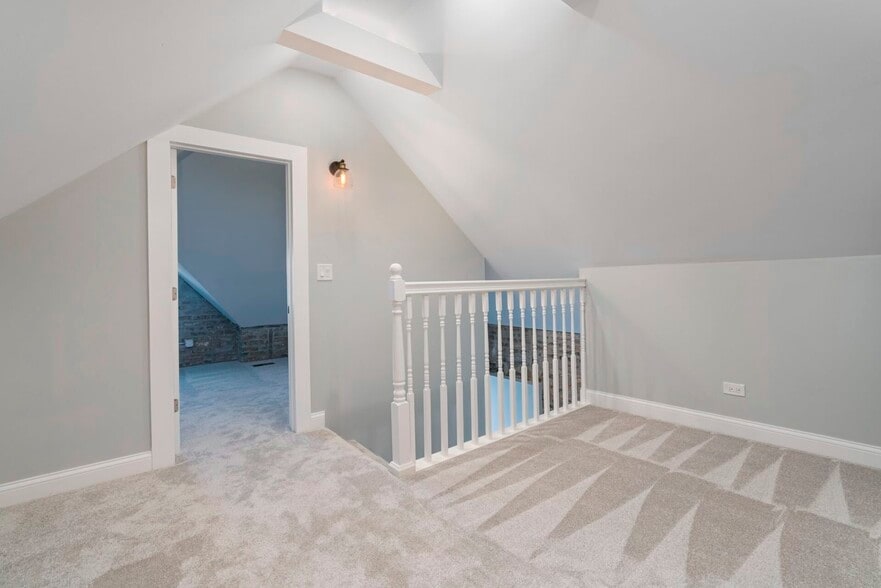 Building Photo - 1645 S Miller St