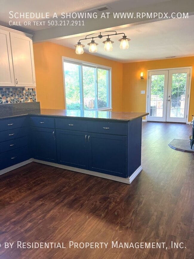 Building Photo - 4512 SW Fairvale Ct