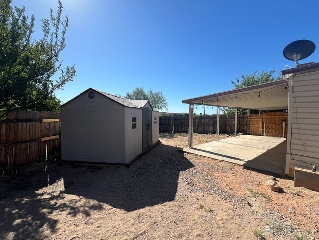 Building Photo - HOUSE - COTTONWOOD - VERDE VILLAGE
