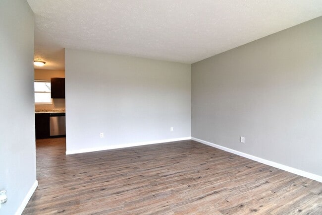 Building Photo - House in Hillview for rent
