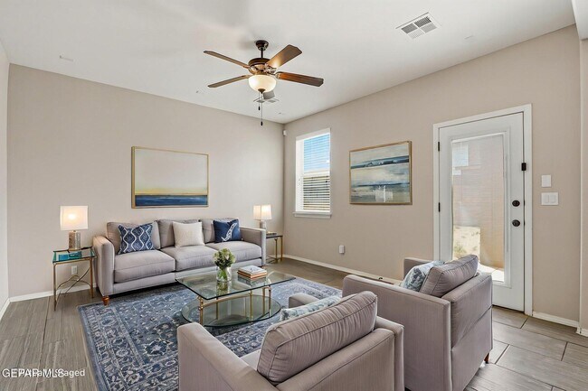 Building Photo - 1041 Earthstar Pl