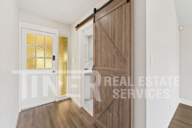 Building Photo - 6612 Modesto Dr