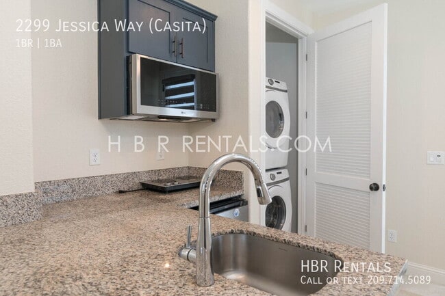 Building Photo - 2299 Jessica Way