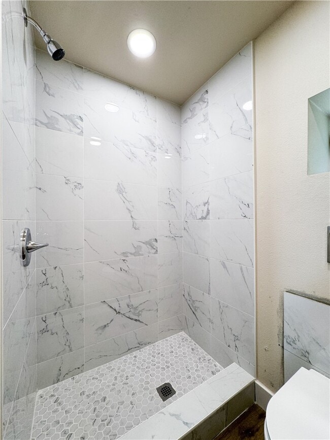 Building Photo - 1111 S Ray Ave