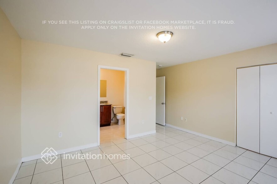 Building Photo - 18001 SW 139th Path