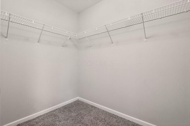 Building Photo - 578 Tallman St