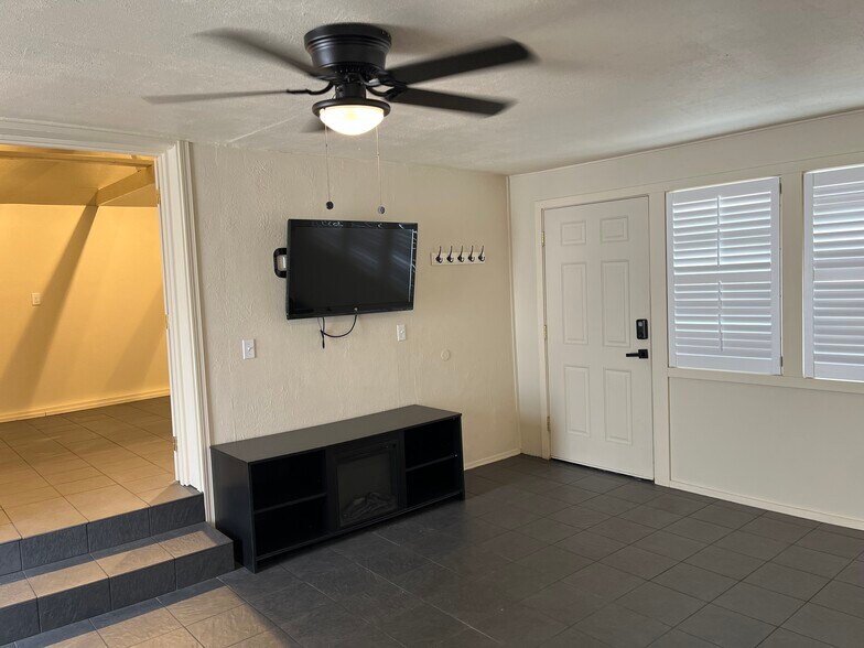 Building Photo - 10285 NW 309th Ave